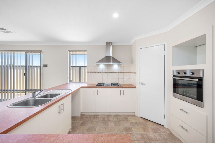 19 Myall Fairway, Clarkson WA 6030, Australia