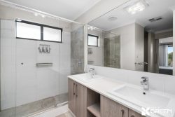 7 Nannup Cl, Dawesville WA 6211, Australia