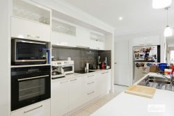 45 Nordsvan Dr, Wodonga VIC 3690, Australia