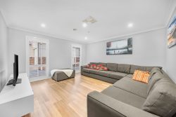 13 Northcliffe Pl, Queanbeyan East NSW 2620, Australia