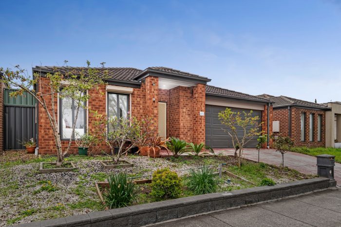 67 Pioneer Dr, Deer Park VIC 3023, Australia