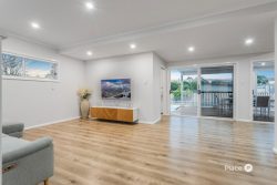 15 Wendy Cres, Clontarf QLD 4019, Australia