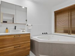 6 Platform Ave, Sheidow Park SA 5158, Australia