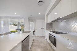 3 Porto St, Jimboomba QLD 4280, Australia