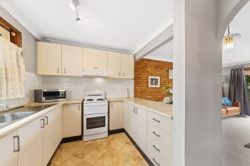 3/32 Pratley St, Woy Woy NSW 2256, Australia