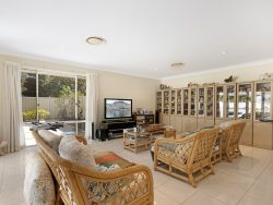 9-11 Panorama Dr, Dundowran Beach QLD 4655, Australia