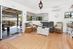 15 Renown Ave, Shoalhaven Heads NSW 2535, Australia