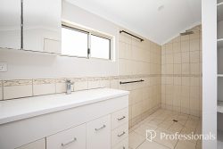 18 Rifle Range Rd, Gympie QLD 4570, Australia