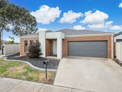9 Settlers Dr, Kialla VIC 3631, Australia