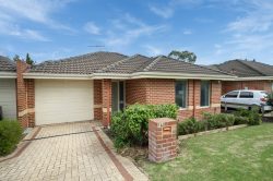 140 Wilmington Cres, Balga WA 6061, Australia