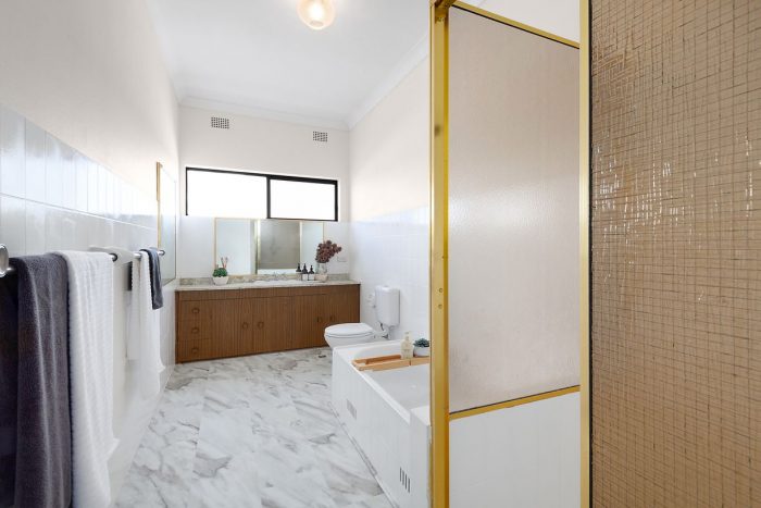 1 Orpington St, Bexley NSW 2207, Australia