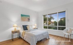 44 Sweeney Dr, Narre Warren VIC 3805, Australia