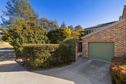 1/122 Tharwa Rd, Karabar NSW 2620, Australia