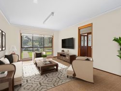1 Timbertop Dr, Kennington VIC 3550, Australia