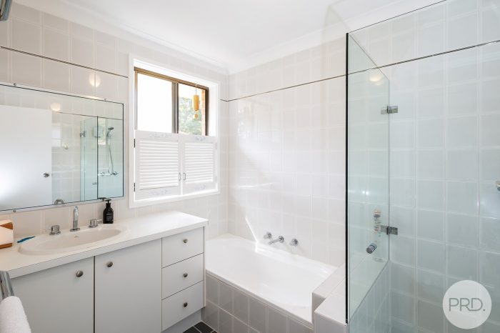 Unit 1/110 Tomaree Rd, Shoal Bay NSW 2315, Australia