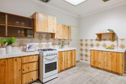 121 Bulong Ave, Redcliffe WA 6104, Australia