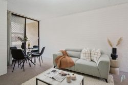 3/54 Nannine Pl, Rivervale WA 6103, Australia