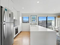 Unit 1/57 Sale St, Huonville TAS 7109, Australia