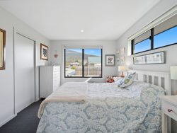 Unit 1/57 Sale St, Huonville TAS 7109, Australia