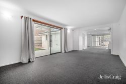 35 Willow Ave, Glen Waverley VIC 3150, Australia