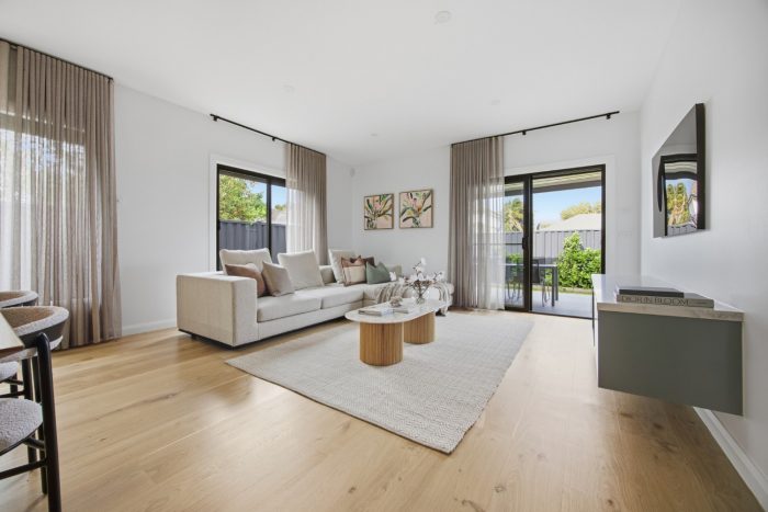 64A West St, Hadfield VIC 3046, Australia