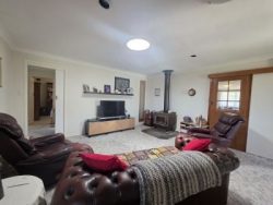 4 Belwood St, Stanthorpe QLD 4380, Australia