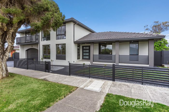 14 Booral Dr, Sunshine West VIC 3020, Australia