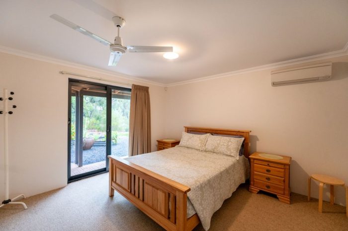 42 Armstrong St, Boyanup WA 6237, Australia