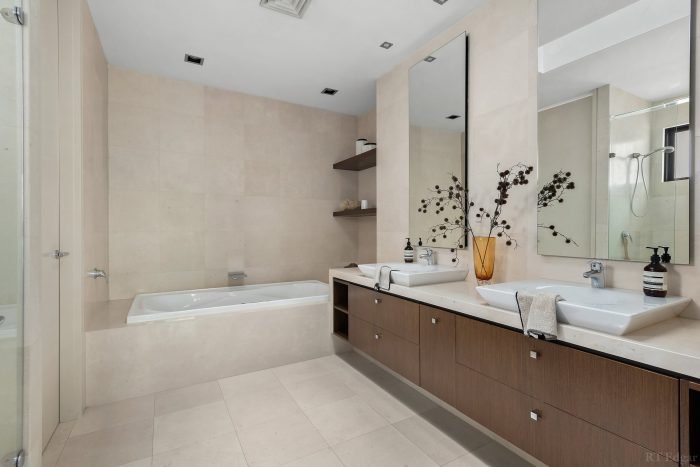 47 Bruce St, Toorak VIC 3142, Australia