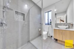 37 Bursaria Dr, Truganina VIC 3029, Australia