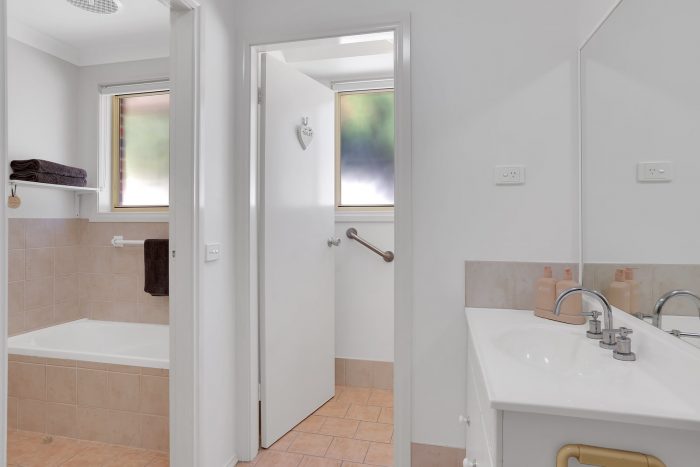 Unit 2/32 Cachia Blvd, Horsley NSW 2530, Australia