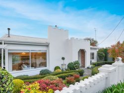 47 Carmichael St, Hamilton VIC 3300, Australia