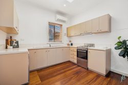Unit 1/83 Manning Rd, Manning WA 6152, Australia