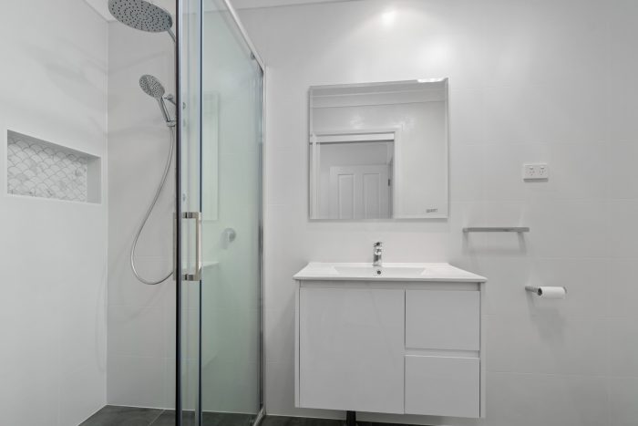2 Clermont Cres, Albion Park NSW 2527, Australia