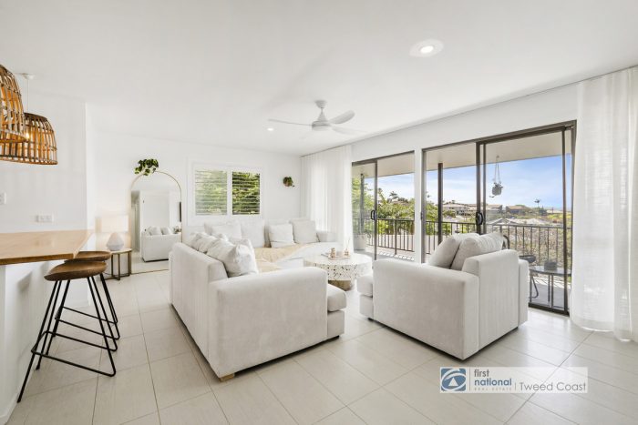11 Uniacke Dr, Banora Point NSW 2486, Australia