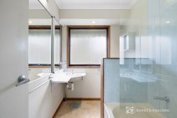 20 Cook Pl, West Wodonga VIC 3690, Australia