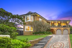 27 Cotentin Rd, Belrose NSW 2085, Australia
