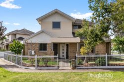 2 Drayton St, Sunshine VIC 3020, Australia