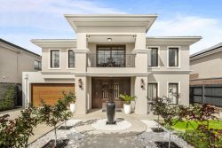 22 Durward Ave, Glen Waverley VIC 3150, Australia