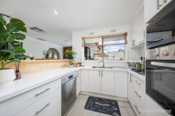 7 Tasman Ct, Sunbury VIC 3429, Australia