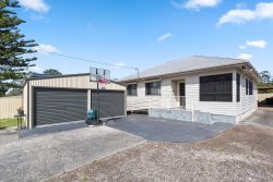 37 Farmborough Rd, Unanderra NSW 2526, Australia