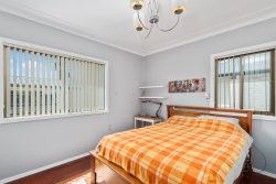 37 Farmborough Rd, Unanderra NSW 2526, Australia