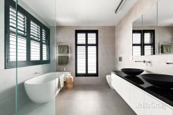 37 Flower St, Essendon VIC 3040, Australia