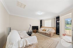 15 Galing Pl, Wagga Wagga NSW 2650, Australia