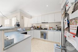 15 Galing Pl, Wagga Wagga NSW 2650, Australia