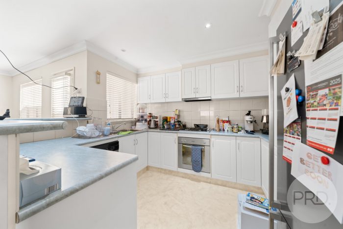 15 Galing Pl, Wagga Wagga NSW 2650, Australia