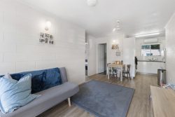 Unit 1/19 Lorraine Ct, Andergrove QLD 4740, Australia