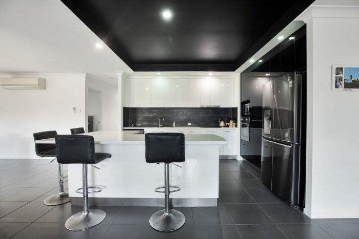 32 Eileen St, Walkerston QLD 4751, Australia