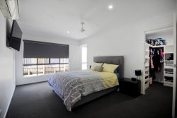 32 Eileen St, Walkerston QLD 4751, Australia