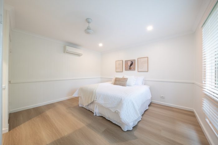 16 Grace Ave, Cannonvale QLD 4802, Australia